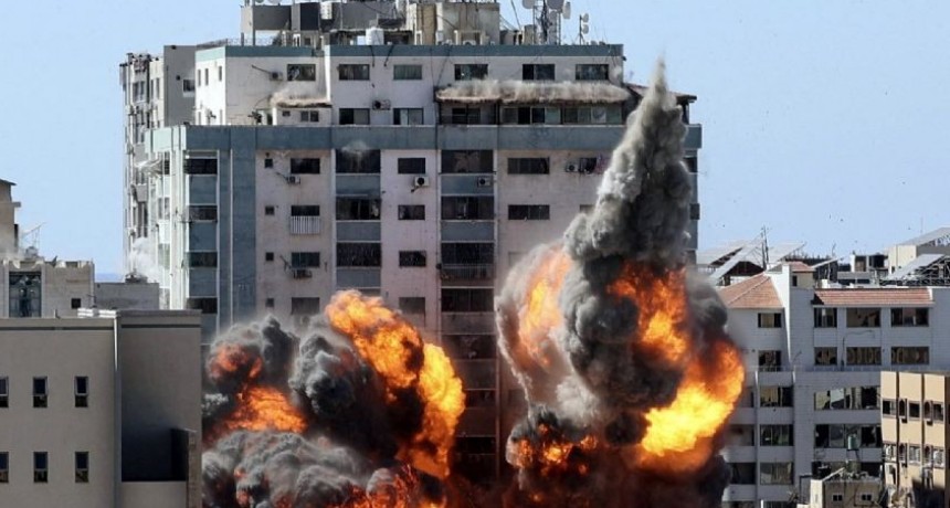 Inicia la semana con màs bombas de Israel a Gaza