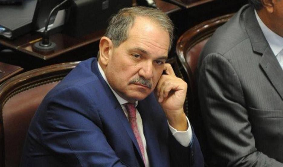 Alperovich embargado por $2.5 millones