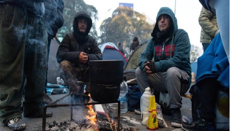 Los piqueteros opositores amenazan con una protesta de tres días