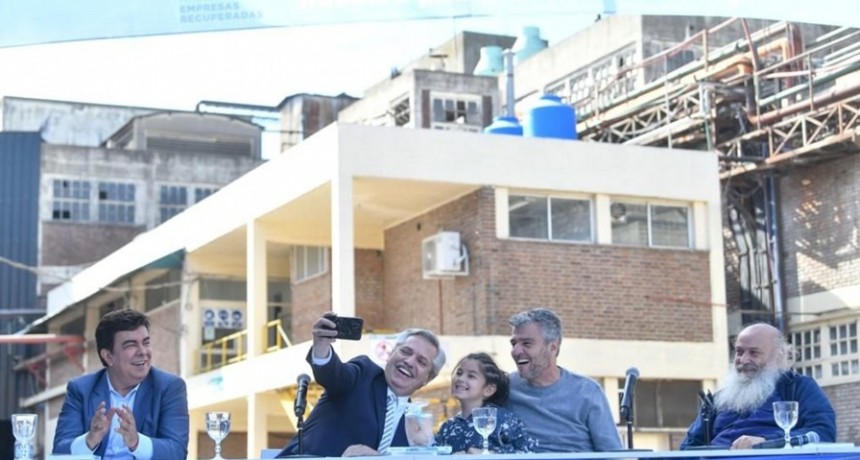 Alberto Fernández afirmó que 'la economía popular ha venido para quedarse'