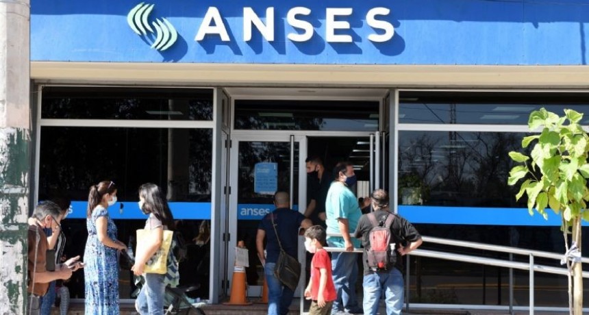 Las oficinas de Anses atienden hoy para tramitar el nuevo IFE