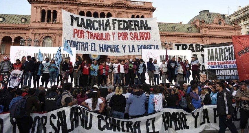 Los piqueteros reclamaron al Gobierno más planes y alimentos