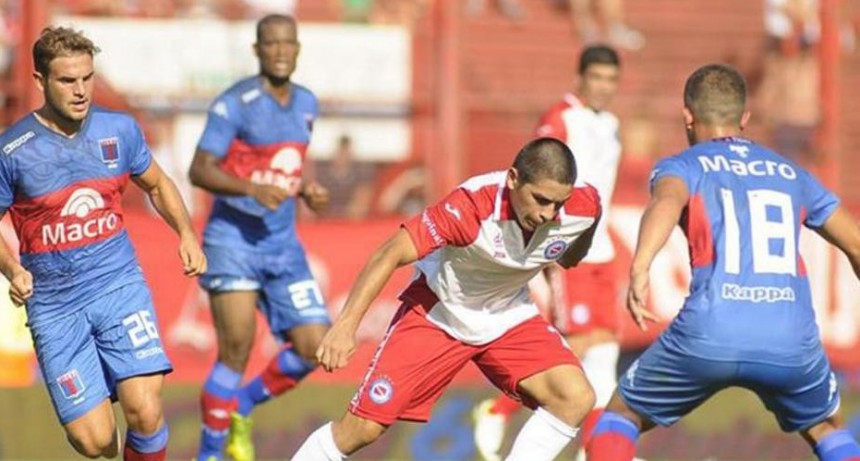 Tigre derrotó en los penales a Argentinos, y jugará la final con Boca