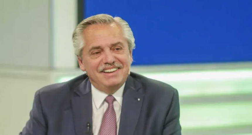 El presidente Alberto Fernández comparte un desayuno con su gabinete 