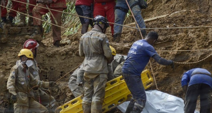 Al menos 29 personas murieron por las lluvias en Brasil