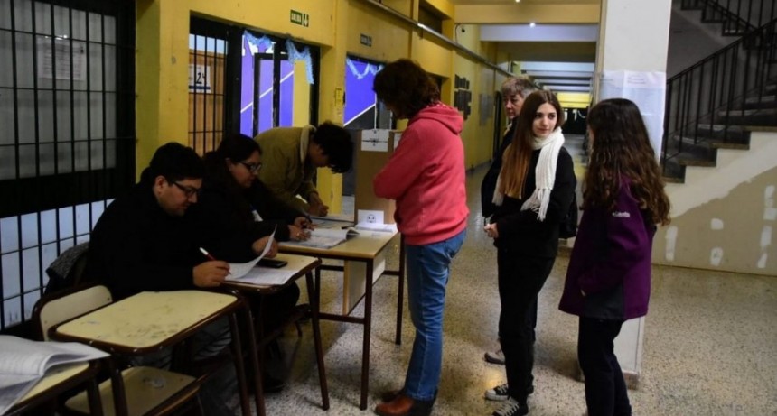 San Juan:un 55% de los electores emitió su voto