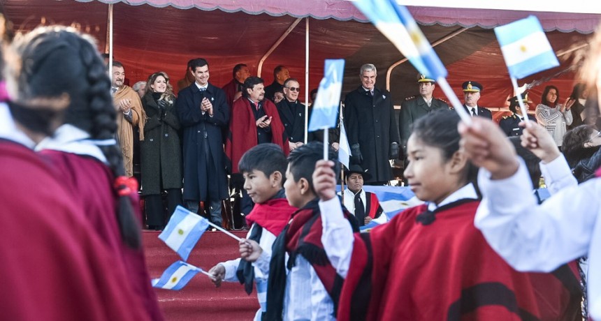 Homenaje al Día de la Bandera y al General Belgrano