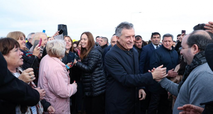 Macri inauguró con Vidal un tramo de autopista ruta 7