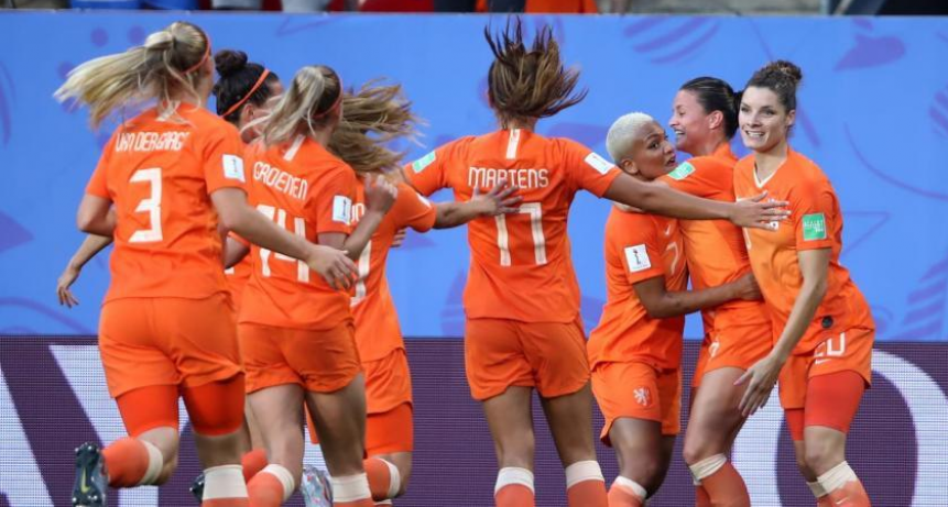 Italia y Holanda avanzaron a cuartos de Final