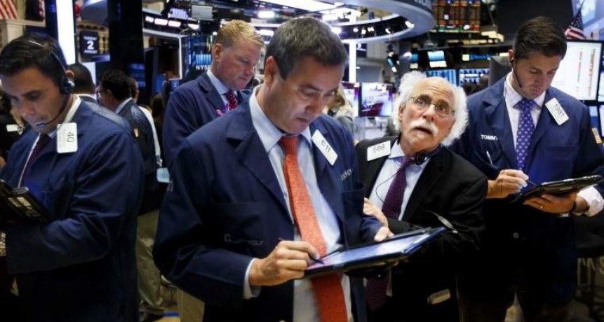 Wall Street cierra mixto tras una jornada mala para Boeing