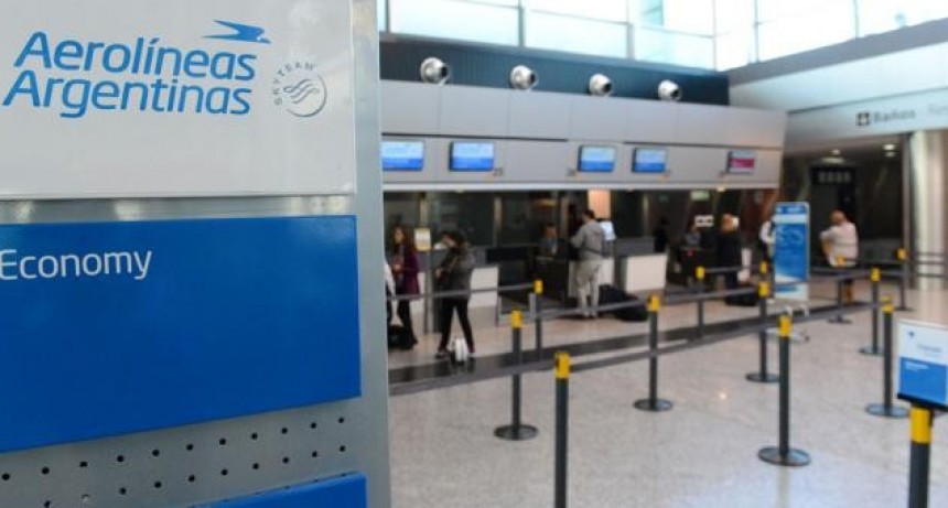 Aerolíneas Argentinas informó a sus empleados el plan de suspensiones 