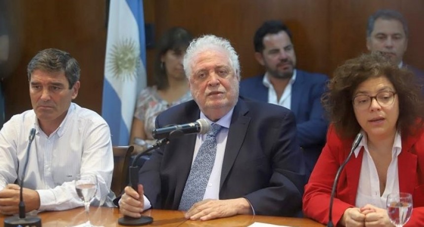 El Gobierno ya evalúa un retroceso en las fases de la cuarentena
