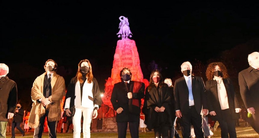 Sáenz encabezó el homenaje a Güemes en La Guardia Bajo las Estrellas