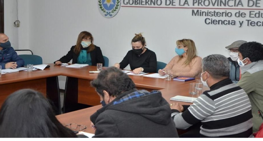 Las escuelas atenderán trámites administrativos desde el 29 de julio
