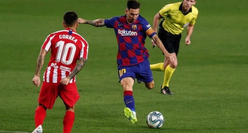 Leo Messi llegó al gol 700 y da el triunfo parcial al Barcelona