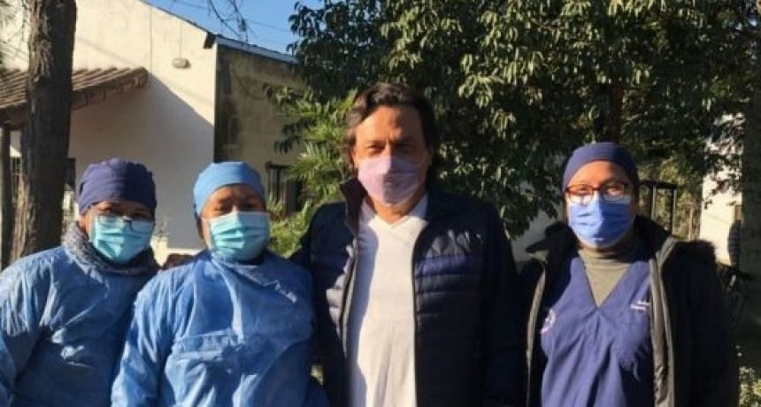 El gobernador Sáenz supervisó el operativo de vacunación