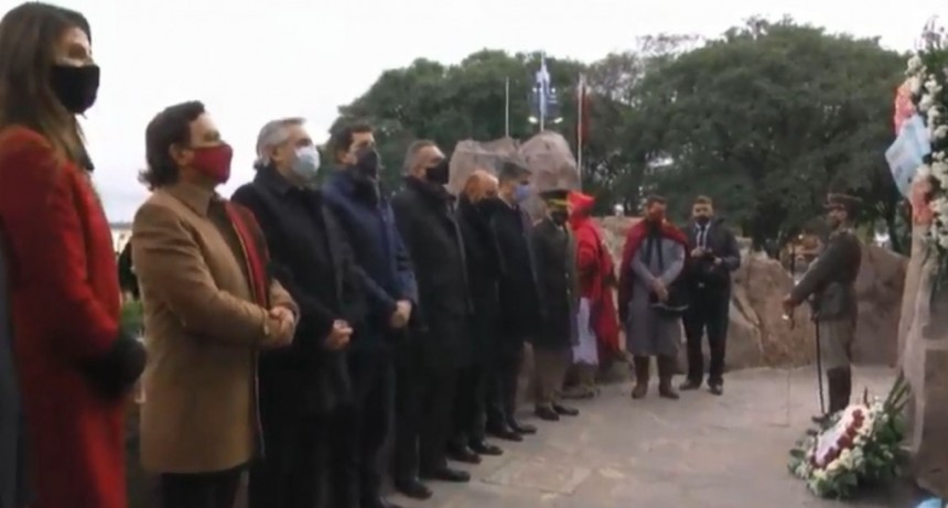  Gustavo Sáenz y Alberto Fernández rinden homenaje al Gral Güemes