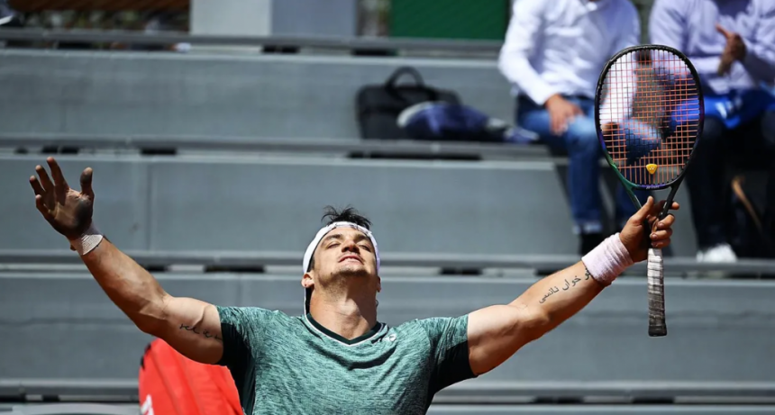 Gustavo Fernández aplastó al número 1 del mundo Alfie Hewett
