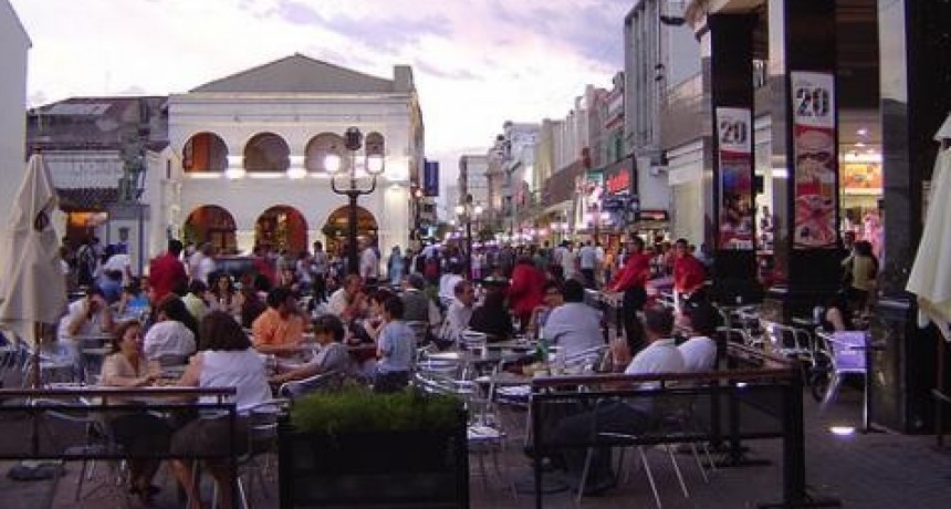 Los turistas gastaron en la Provincia $557 millones