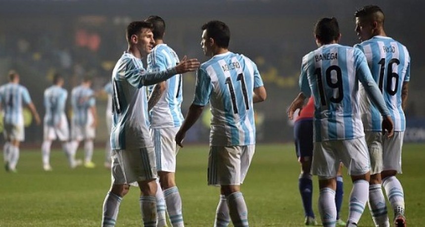 Argentina superó 2-0 a Australia