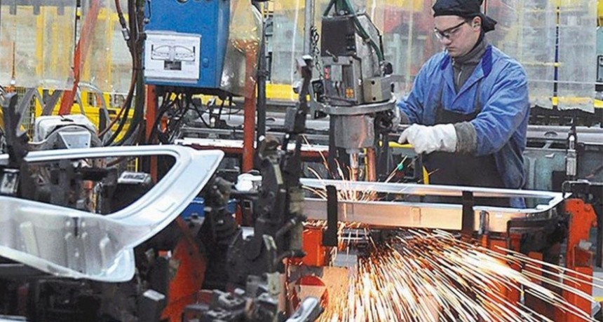 La industria acumuló 13 meses de caídas