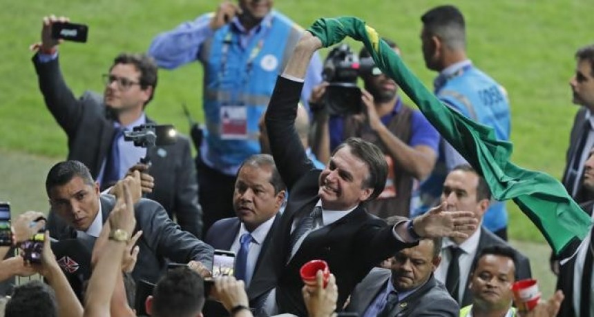 La seguridad presidencial pudo bloquear la señal del VAR en el Argentina - Brasil