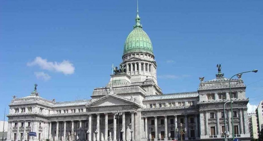Los restos Fernando De la Rúa serán velados en el Congreso