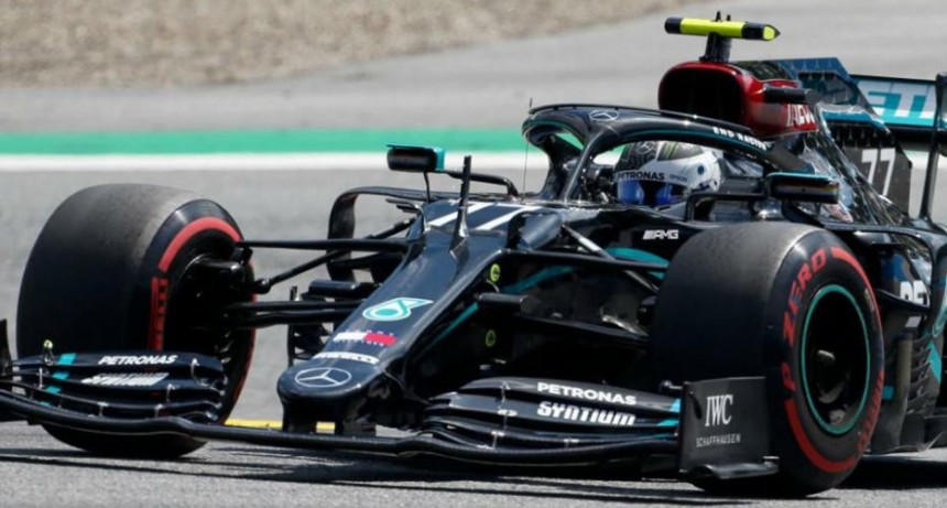 Valtteri Bottas se quedó con la pole position 