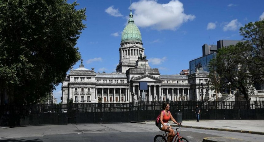 Congreso tratara el proyecto de ley para el canje de deuda local en dólares
