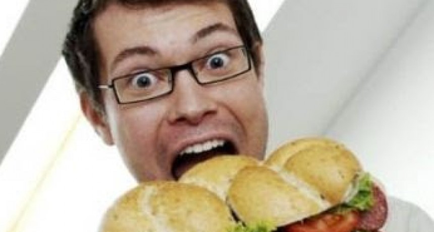 Los nervios llevan a devorar la comida 