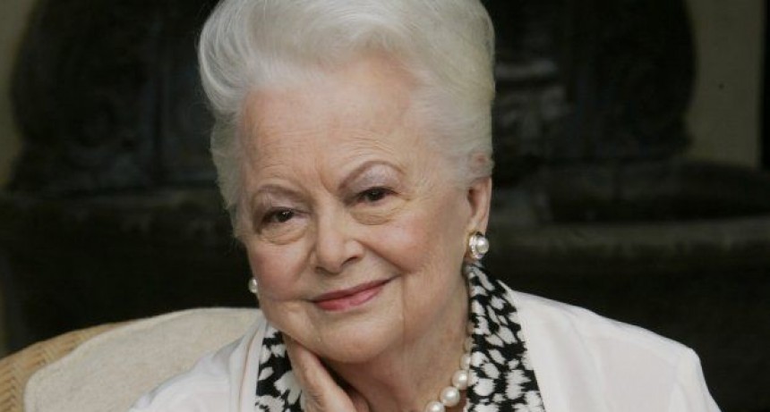 Murió actriz Olivia de Havilland, de Lo que el viento se llevó
