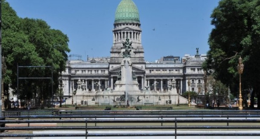El Presupuesto 2020 propone $50.000 millones para reforzar finanzas provinciales