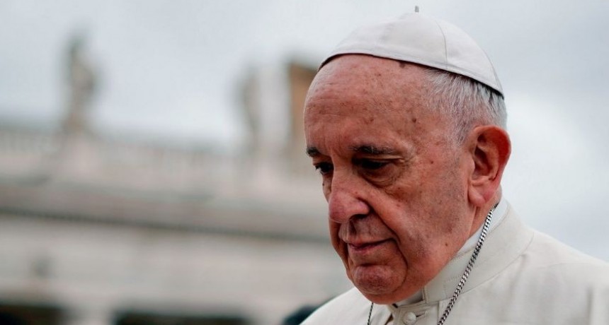 El papa Francisco se recuera de la  operación