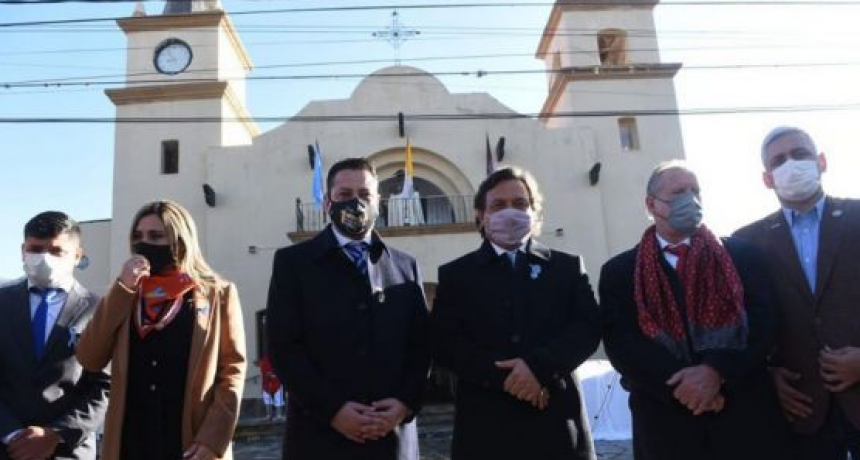 El Gobernador conmemoró el 205° aniversario de la Independencia Nacional