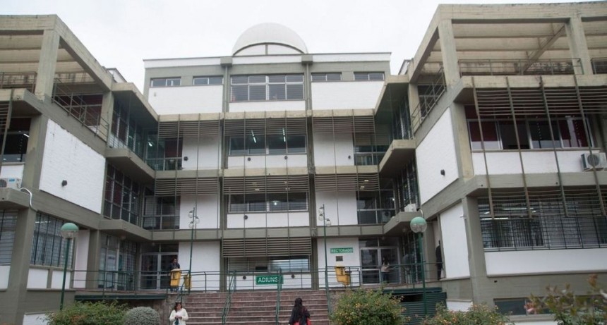 El título de Medicina de la UNSa es reconocido oficialmente