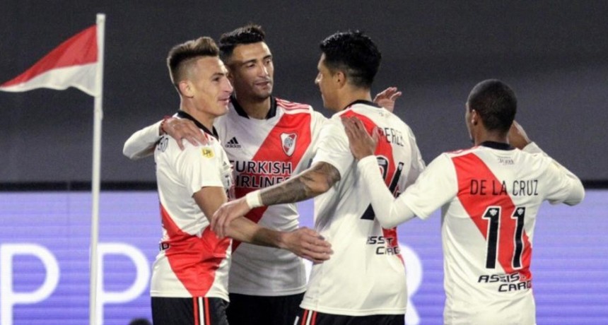 River se floreó y goleó a Unión en el Monumental