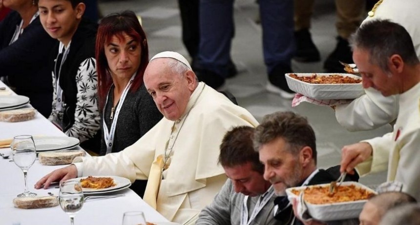 El papa Francisco pide al mundo que coma menos carne