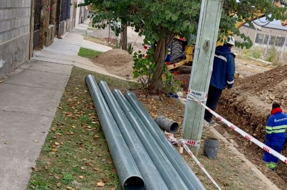 Aguas de Salta hace recambio de cañerías en barrio El Huaico