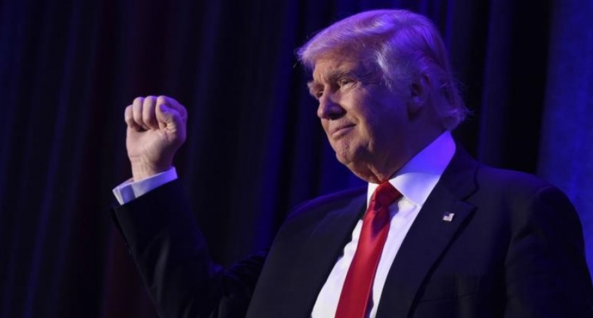 Trump pide a la Fed que deprecie el dólar