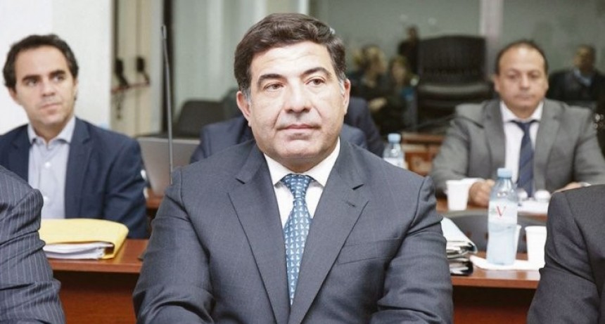 Echegaray da nombre de firmas que estaban en idéntica condición a Oil Combustibles 