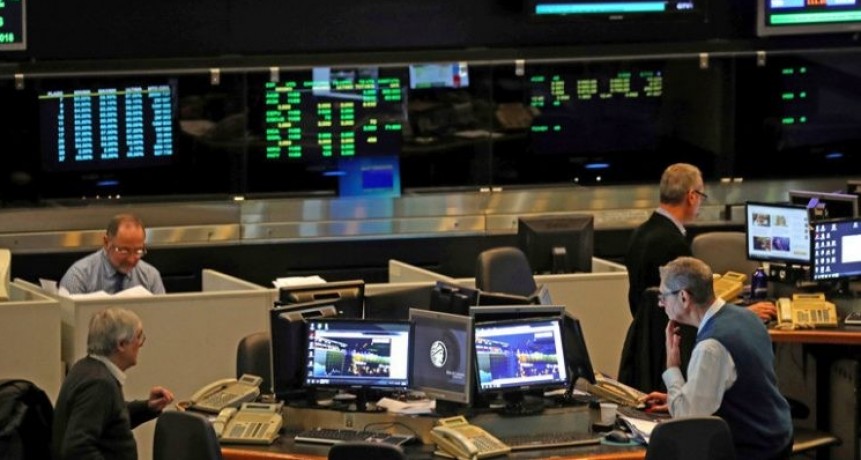 El Merval cayó 0,2% cortando alza del inicio del 2,8%