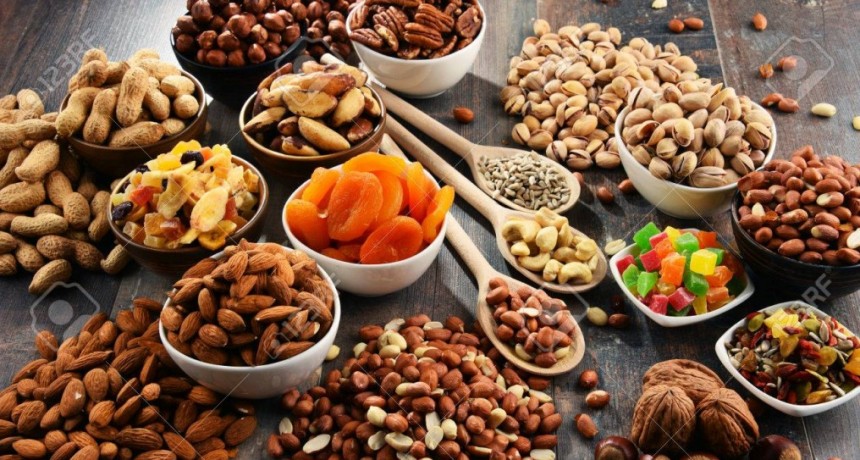 Frutas secas en las meriendas de escuelas mendocinas