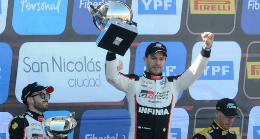  Súper TC2000: la victoria de Rossi ilusiona a Toyota y preocupa en Renault