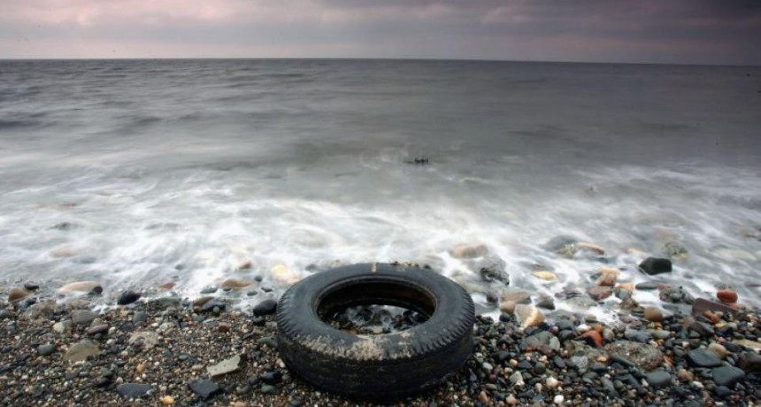 Los océanos, entre la contaminación y el descongelamiento