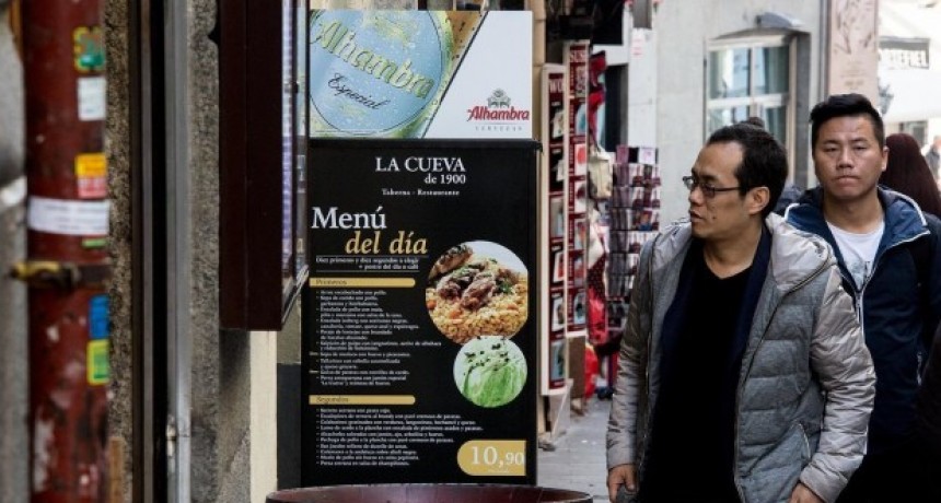 Habilitan hasta las 24 al sector gastronómico 