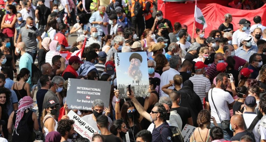 El gobierno de Líbano renuncia en bloque en medio de las protestas