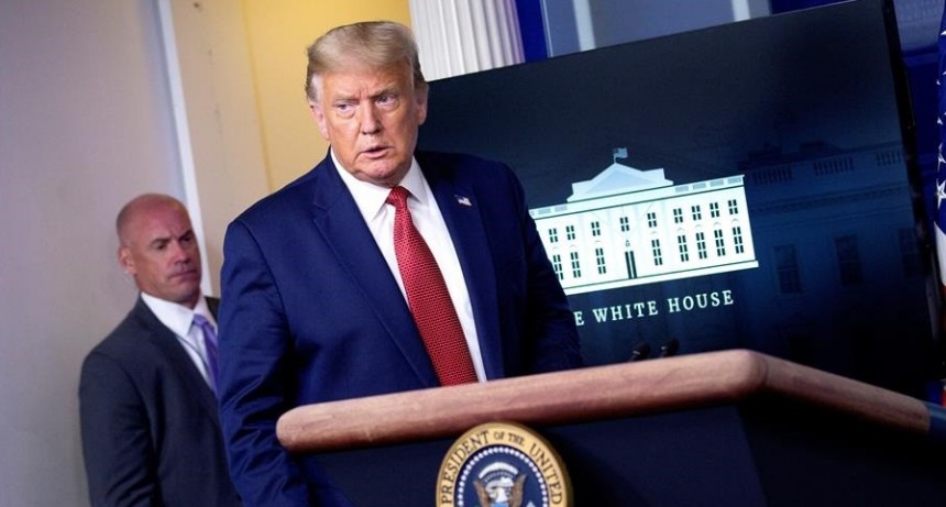 Sacan a Trump de rueda de prensa por un tiroteo junto a la Casa Blanca
