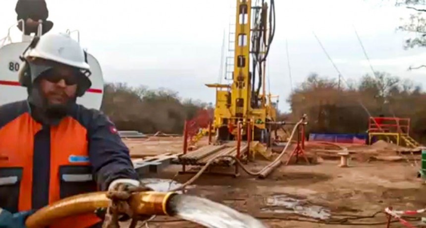 Finalizó la construcción de uno de los dos pozos de agua para Los Blancos