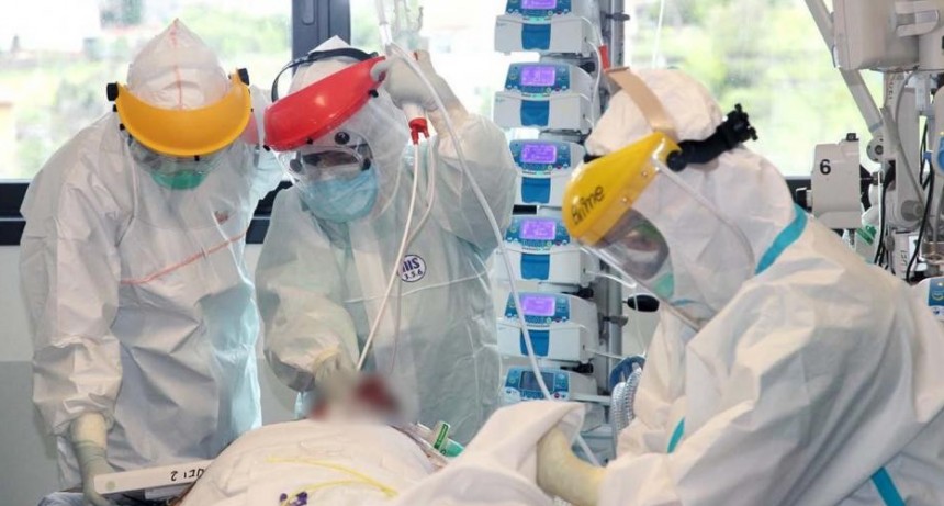 En Argentina se registraron 11.717 contagios y 222 muertes en 24 horas 