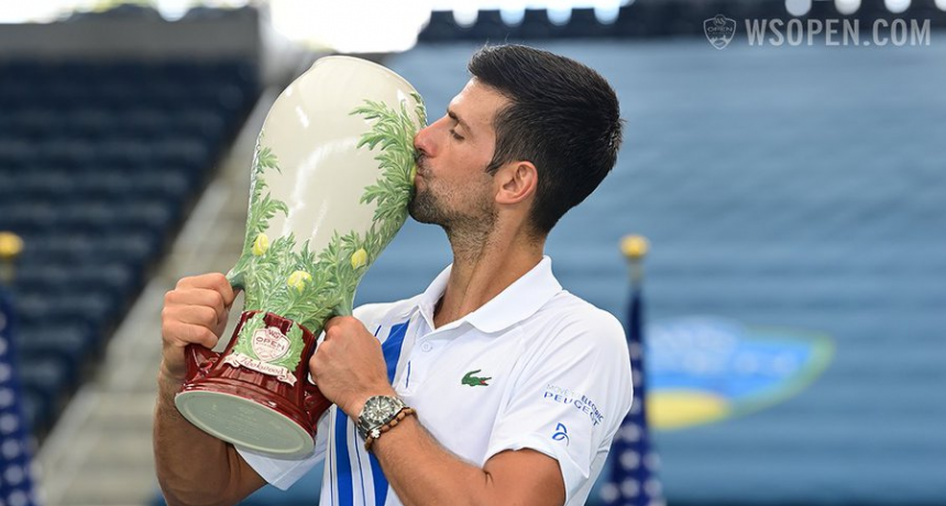 Djokovic venció a Raonic y ganó el Masters 1000 de Cincinnati